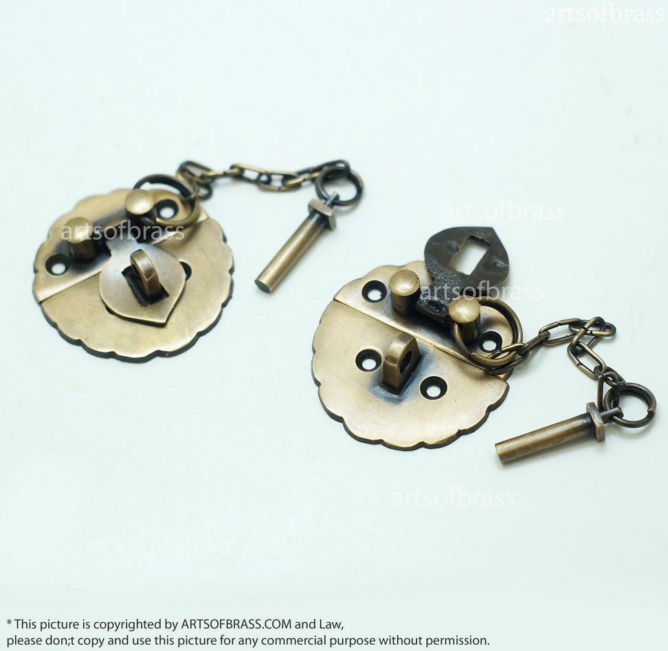 1.69" Lot 2 pcs Solid Brass Vintage Round Pin Slot Locking BOX LATCH Lock 6 1.69" Lot 2 pcs Solid Brass Vintage Round Pin Slot Locking BOX LATCH Lock - Image 4
