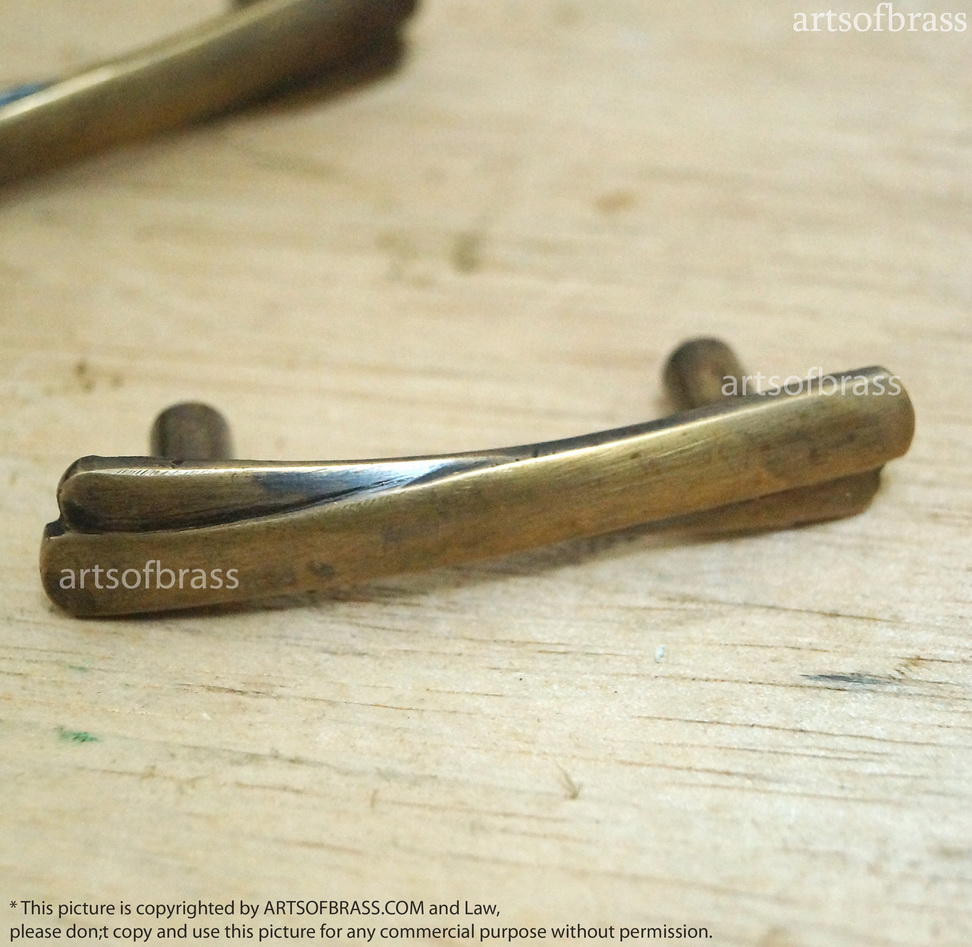 2.55" inches 4 pcs Vintage Retro wooden cross Solid Brass Antique Cabinet Drawer Door Handle Pulls C104 5 2.55" inches 4 pcs Vintage Retro wooden cross Solid Brass Antique Cabinet Drawer Door Handle Pulls C104 - Image 3