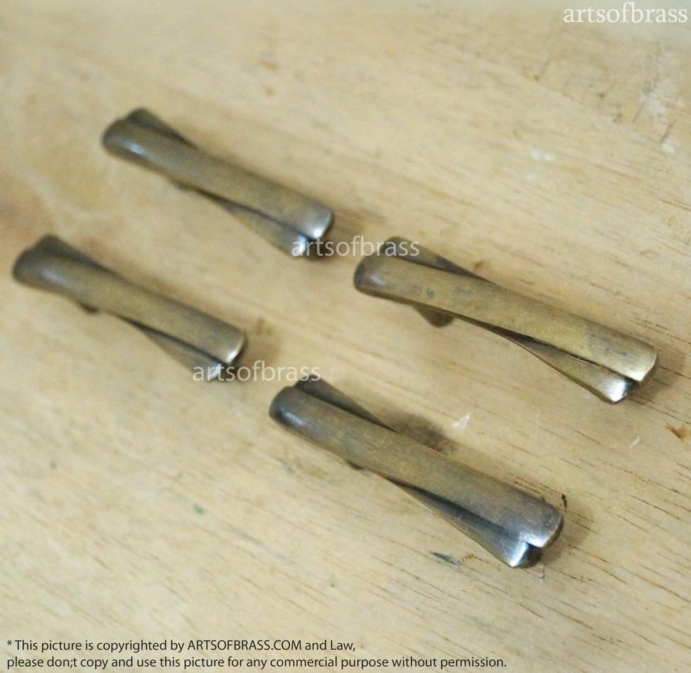 2.55" inches 4 pcs Vintage Retro wooden cross Solid Brass Antique Cabinet Drawer Door Handle Pulls C104 4 2.55" inches 4 pcs Vintage Retro wooden cross Solid Brass Antique Cabinet Drawer Door Handle Pulls C104 - Image 2