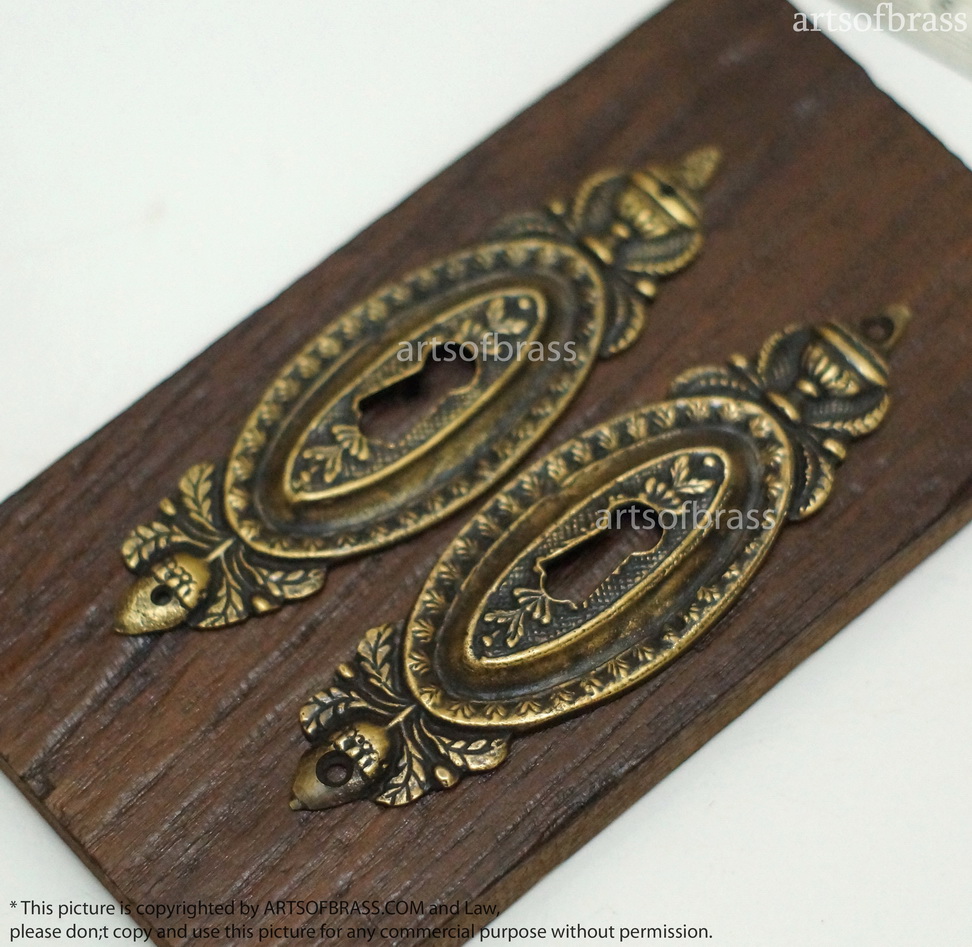 4.80" 2 pcs Vintage Brass Victorian Garden Key Hole Door Key Hole Plate 4 4.80" 2 pcs Vintage Brass Victorian Garden Key Hole Door Key Hole Plate - Image 2