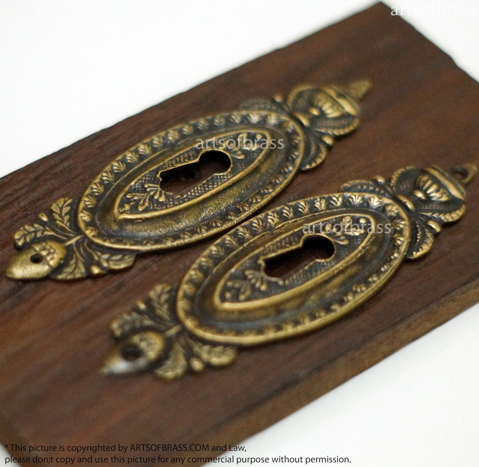 4.80" 2 pcs Vintage Brass Victorian Garden Key Hole Door Key Hole Plate 6 4.80" 2 pcs Vintage Brass Victorian Garden Key Hole Door Key Hole Plate - Image 4