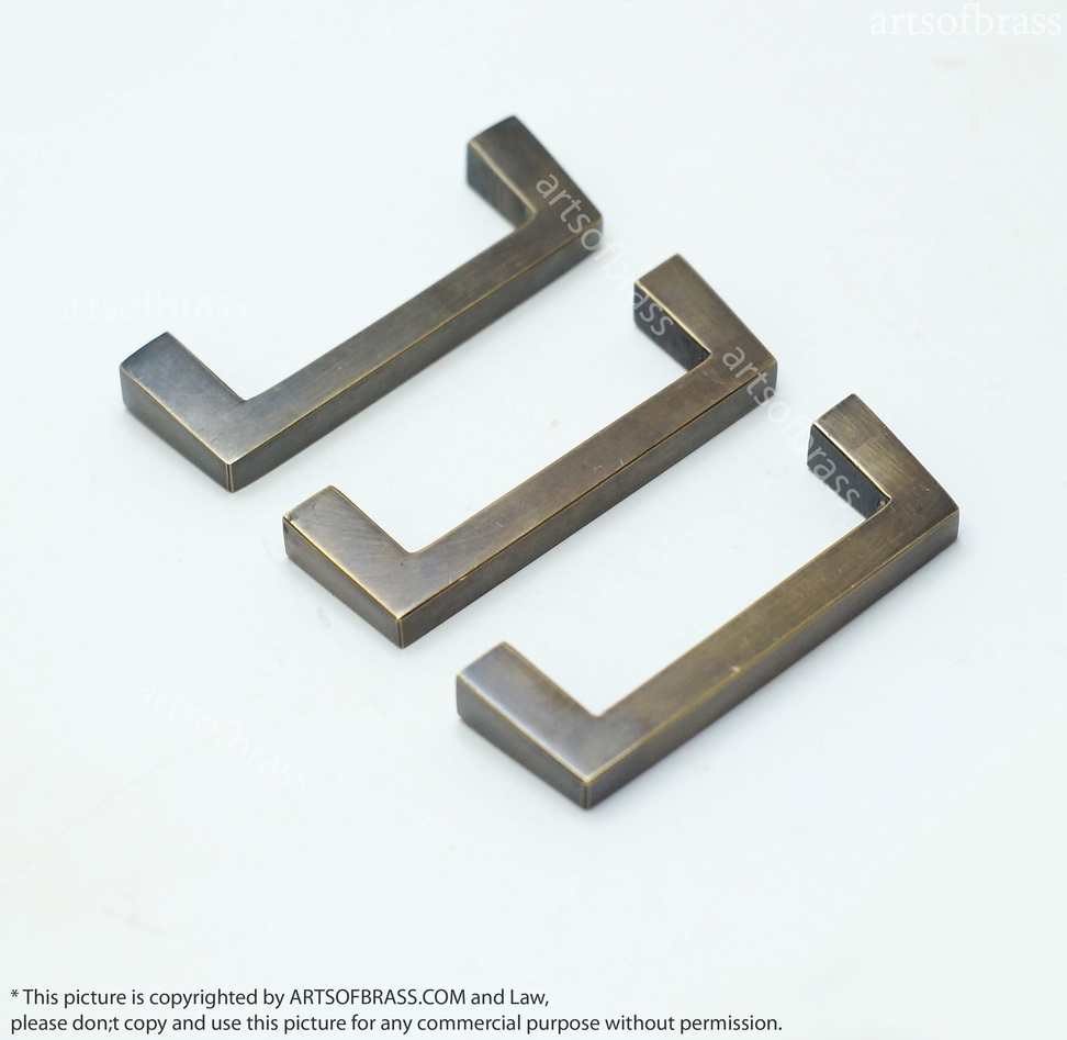 2.87" Lot of 3 pcs RETRO Vintage Bar Western Country Closet Solid Brass Antique Cabinet Door Drawer Pull C042 5 2.87" Lot of 3 pcs RETRO Vintage Bar Western Country Closet Solid Brass Antique Cabinet Door Drawer Pull C042 - Image 3