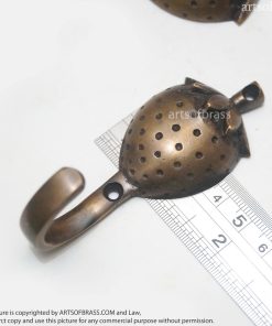 3.30" 3 pcs Vintage Hook Strawberry Fruit Garden Brass Wall HOOK Hanger 14 DSC1255 resize 2