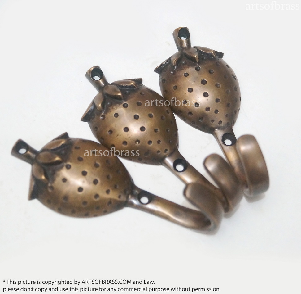 3.30" 3 pcs Vintage Hook Strawberry Fruit Garden Brass Wall HOOK Hanger 6 3.30" 3 pcs Vintage Hook Strawberry Fruit Garden Brass Wall HOOK Hanger - Image 4