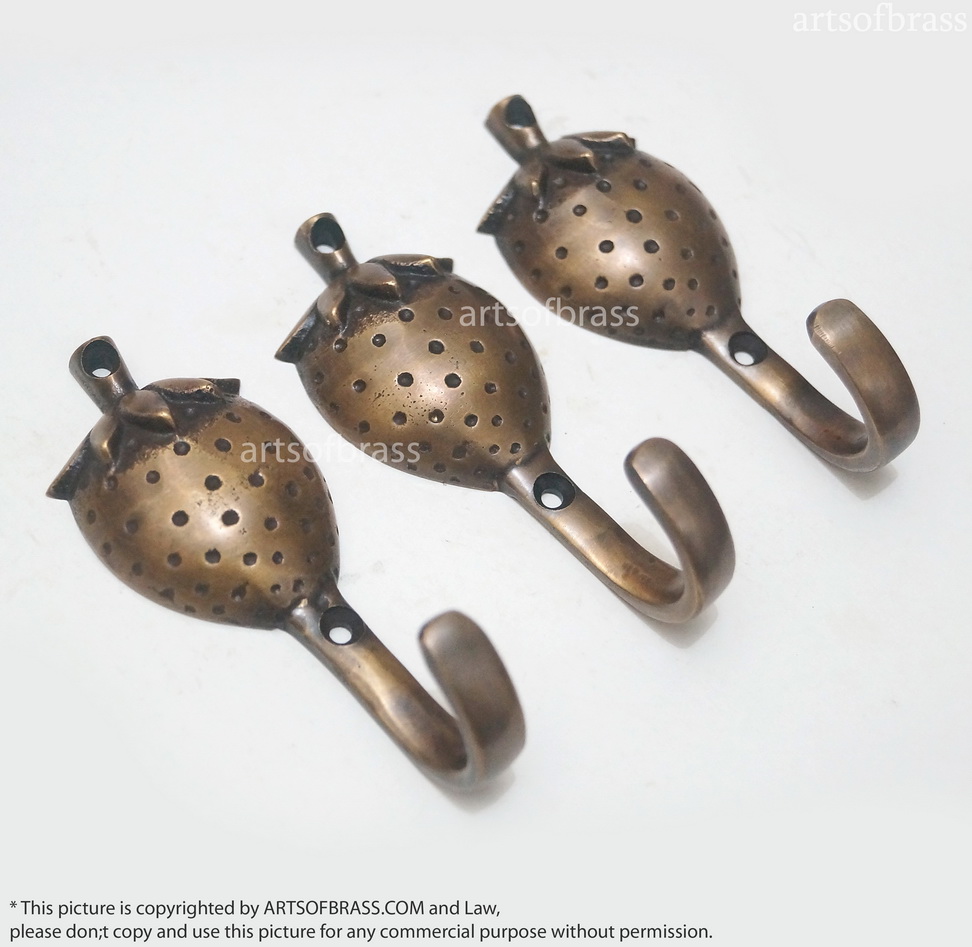 3.30" 3 pcs Vintage Hook Strawberry Fruit Garden Brass Wall HOOK Hanger 4 3.30" 3 pcs Vintage Hook Strawberry Fruit Garden Brass Wall HOOK Hanger - Image 2