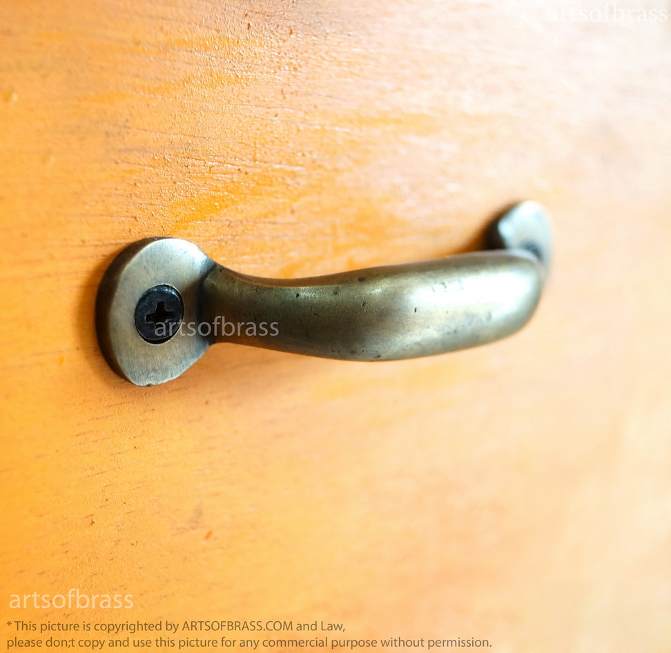 3.30" 4 pcs Vintage Solid Brass RETRO Simple Pull KNOBS DRAWER Pulls Handle 4 3.30" 4 pcs Vintage Solid Brass RETRO Simple Pull KNOBS DRAWER Pulls Handle - Image 2