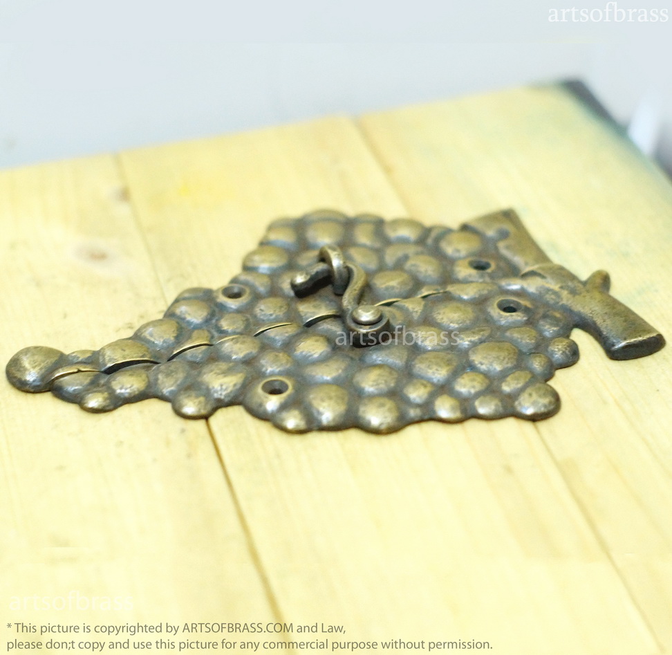 5.66" Vintage Grape Wine Bar Latch Lock Solid Brass Cabinet Door LATCH 6 5.66" Vintage Grape Wine Bar Latch Lock Solid Brass Cabinet Door LATCH - Image 4