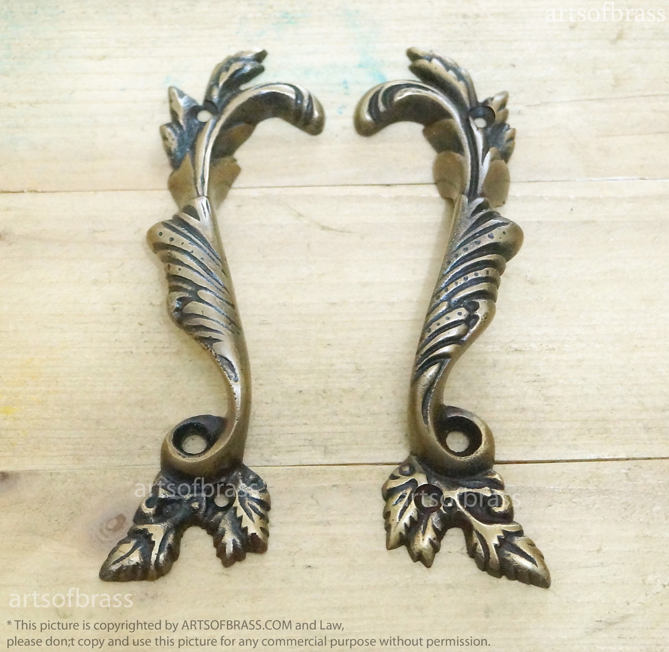 Lot of 2 pcs Victorians Royal Handle Drawer Pull Vintage ANTIQUE Solid Brass