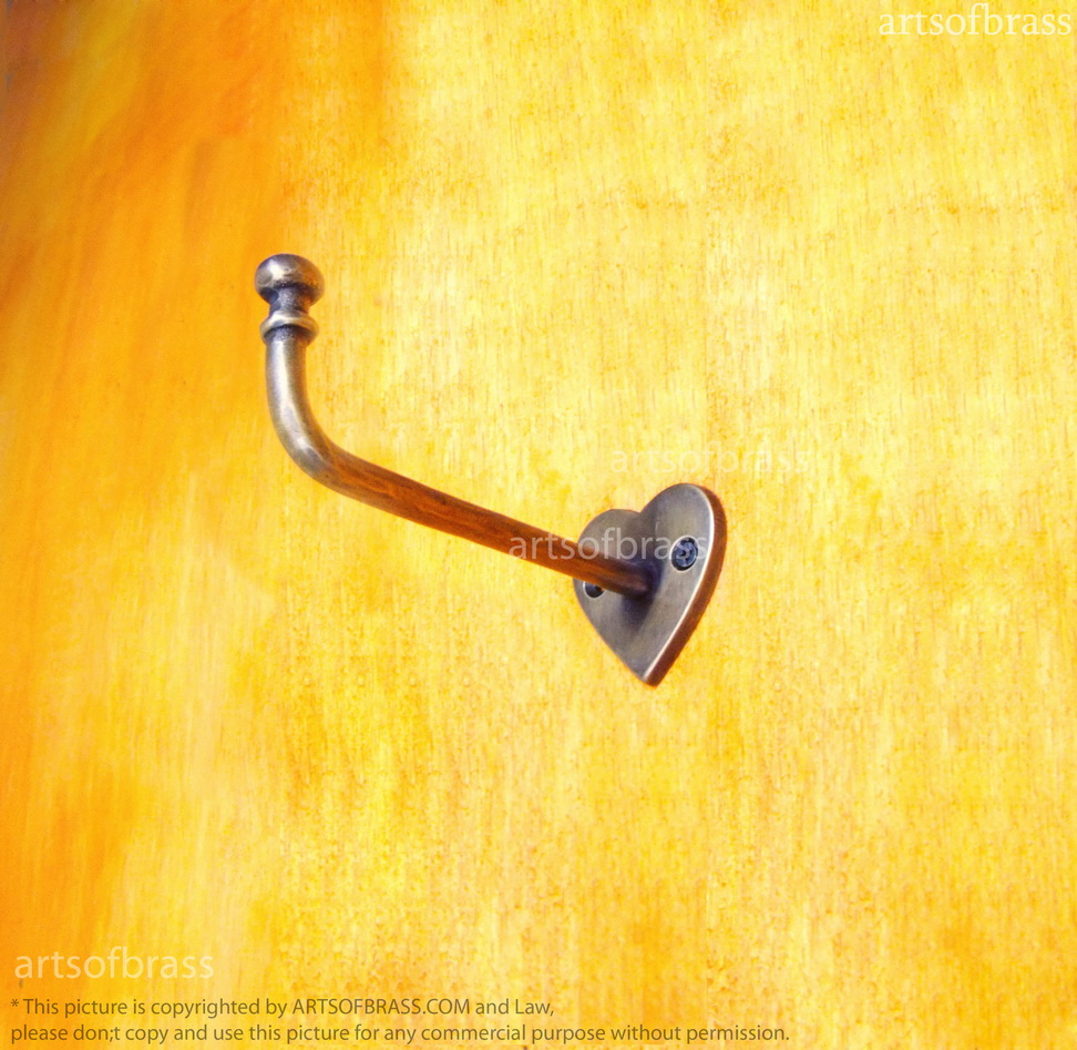 5.5" 2 pcs Vintage LOVE Heart Hooks Brass Wall Mount Coat Hat Hanger Hook 4 5.5" 2 pcs Vintage LOVE Heart Hooks Brass Wall Mount Coat Hat Hanger Hook - Image 2