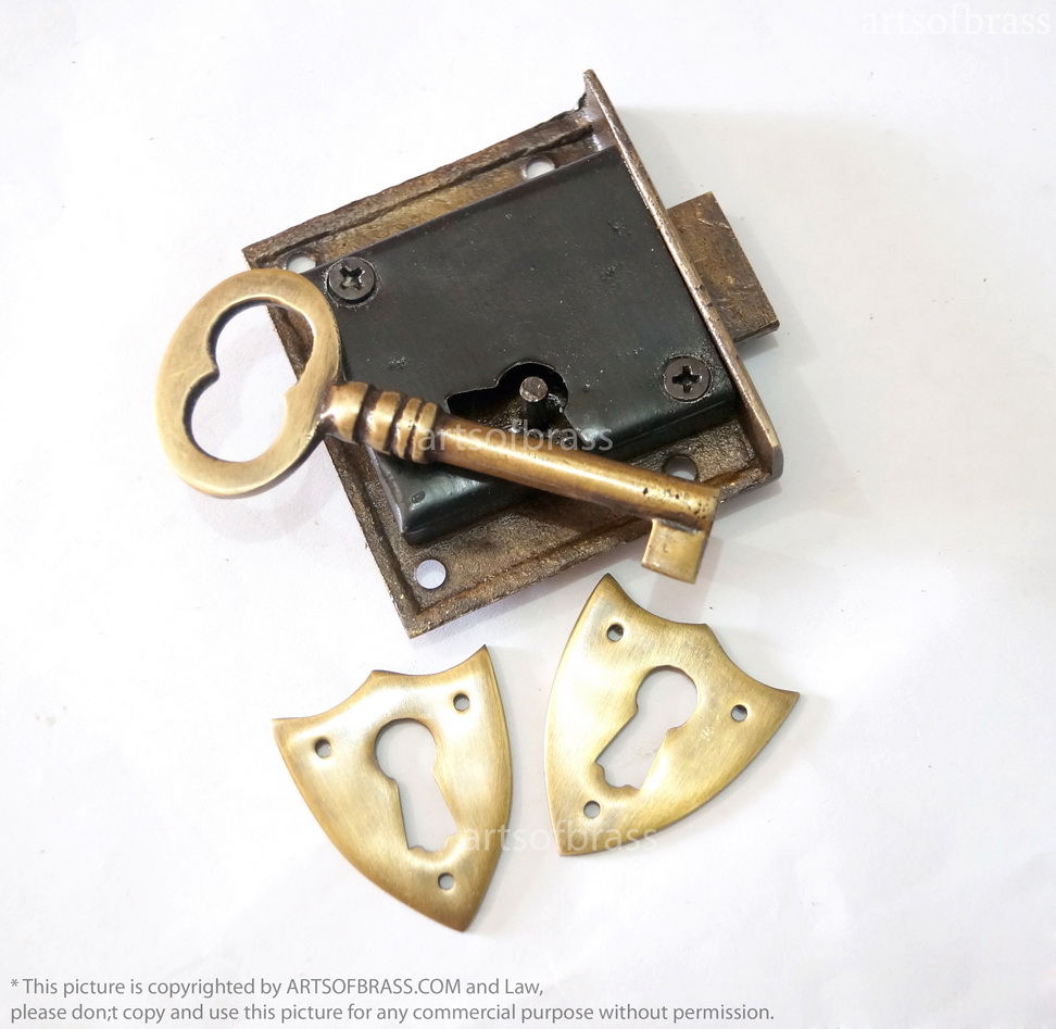 Vintage Brass Key Lock SKELETON Key with SHIELD SIGN Key Hole Plates 4 Vintage Brass Key Lock SKELETON Key with SHIELD SIGN Key Hole Plates - Image 2